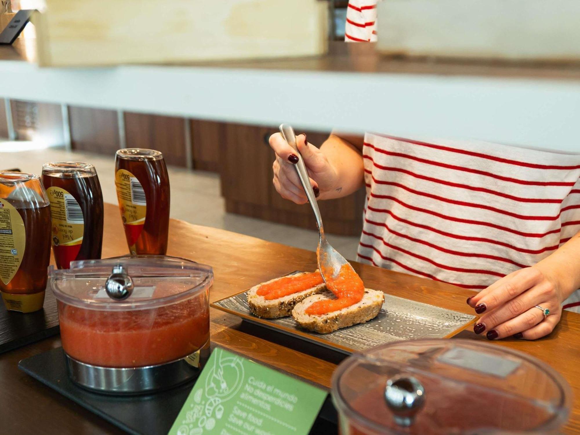 Ibis Styles Sevilla City Santa Justa Exteriér fotografie